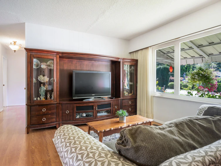 10108 Park Drive, Surrey, BC, V3V 3A7 - 4