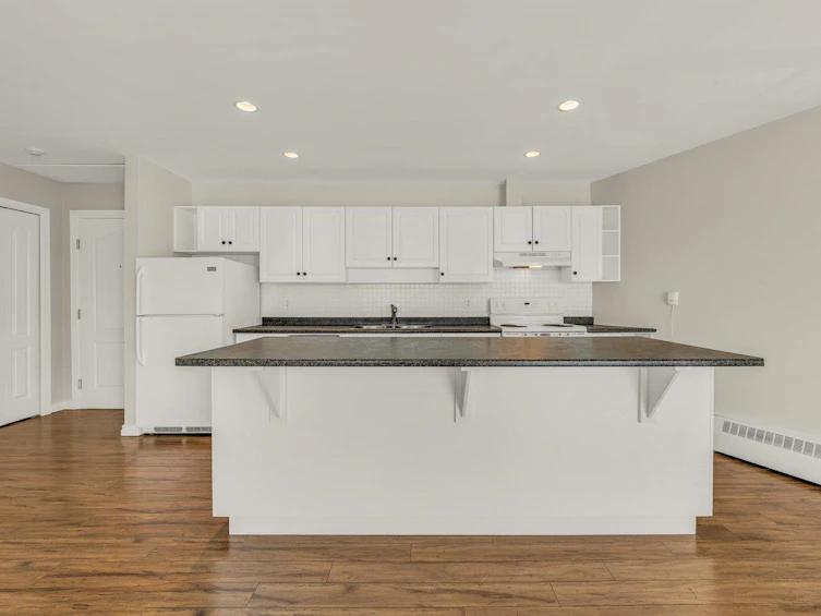 211-14881 Marine Drive, Surrey, BC, V4B 1C2 - 18