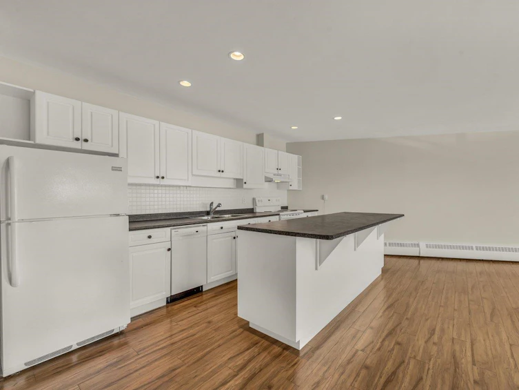 211-14881 Marine Drive, Surrey, BC, V4B 1C2 - 19
