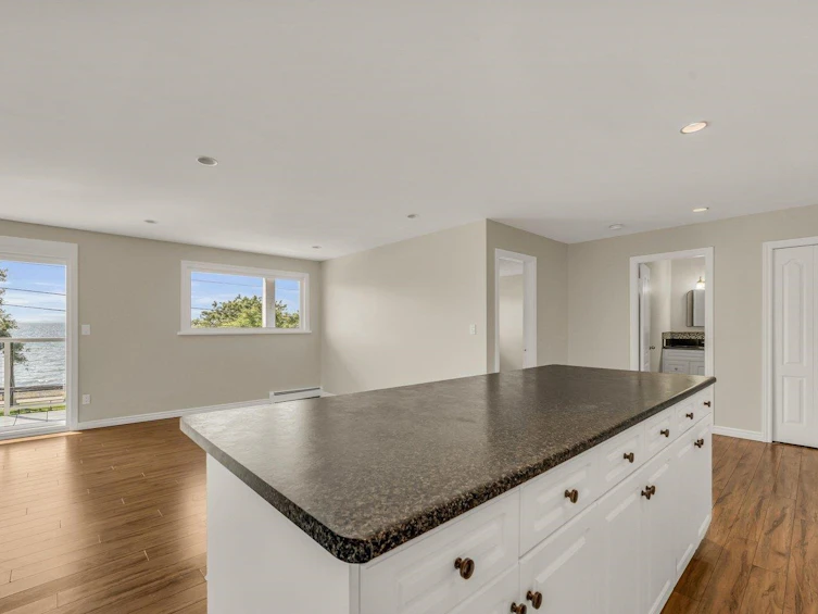 211-14881 Marine Drive, Surrey, BC, V4B 1C2 - 21