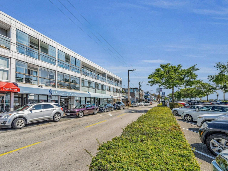 211-14881 Marine Drive, Surrey, BC, V4B 1C2 - 32