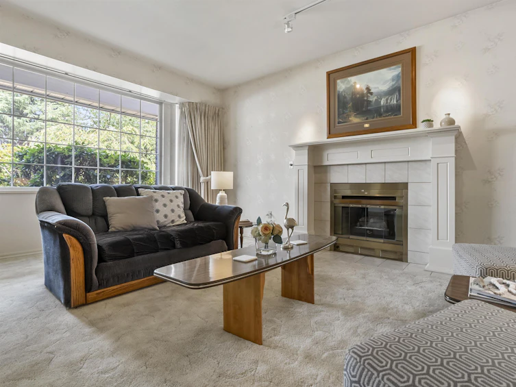 15450 92a Avenue, Surrey, BC, V3R 9B1 - 2