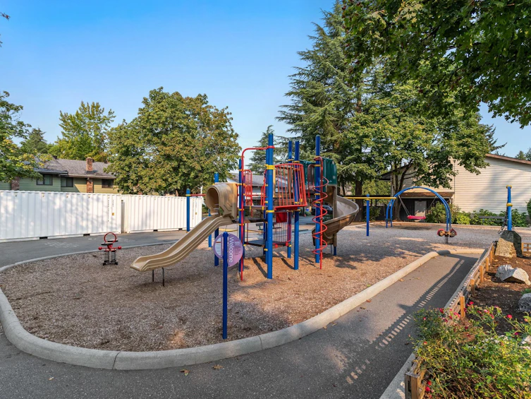 202-7473 140 Street, Surrey, BC, V3W 6G5 - 36
