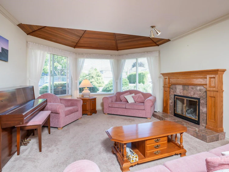 6630 London Lane, Delta, BC, V4K 4X1 - 2