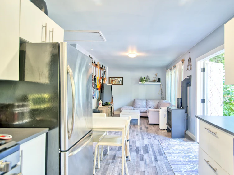 8045 Southwood Road, Halfmoon Bay, BC, V7Z 1A7 - 7