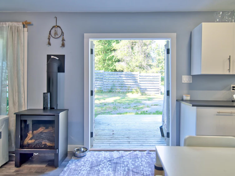 8045 Southwood Road, Halfmoon Bay, BC, V7Z 1A7 - 11