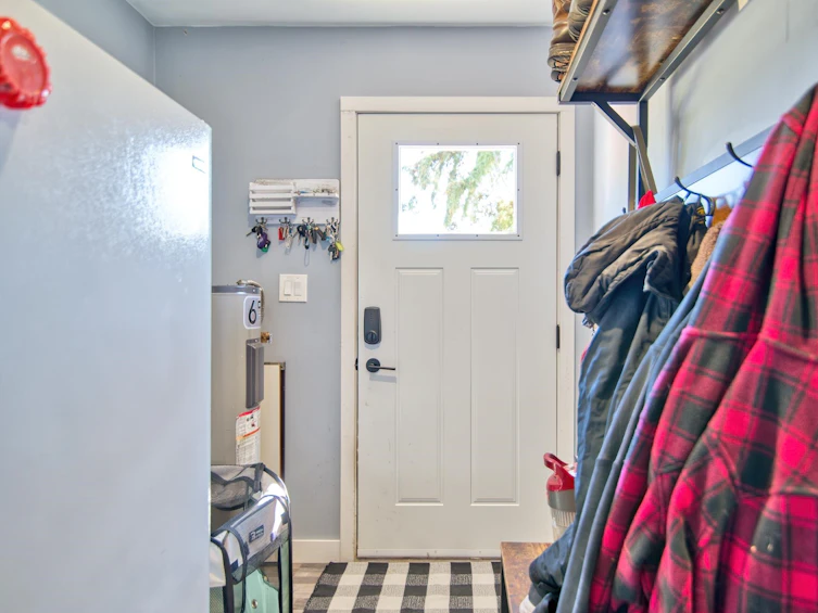 8045 Southwood Road, Halfmoon Bay, BC, V7Z 1A7 - 19