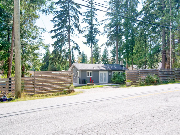 8045 Southwood Road, Halfmoon Bay, BC, V7Z 1A7 - 20