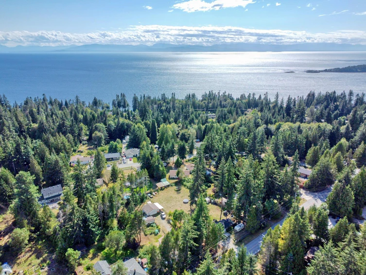8045 Southwood Road, Halfmoon Bay, BC, V7Z 1A7 - 24