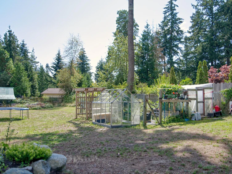 8045 Southwood Road, Halfmoon Bay, BC, V7Z 1A7 - 30