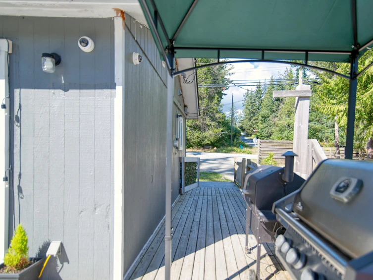 8045 Southwood Road, Halfmoon Bay, BC, V7Z 1A7 - 36