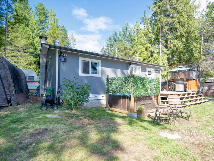 8045 Southwood Road, Halfmoon Bay, BC, V7Z 1A7 - 38