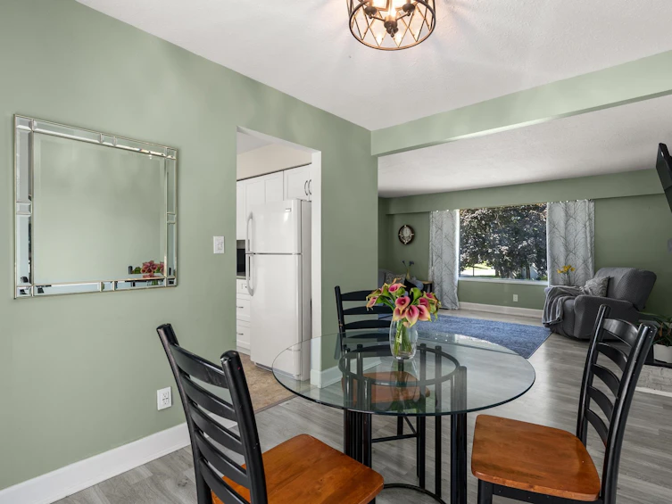 2440 Guilford Drive, Abbotsford, BC, V2S 5M2 - 8