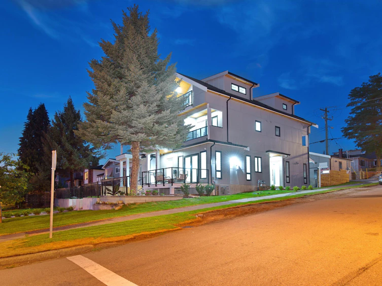 4188 Slocan Street, Vancouver, BC, V5R 1Z3 - 38