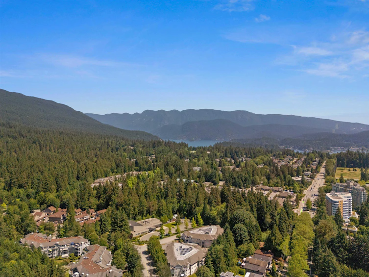 3435 Manning Place, North Vancouver, BC, V7H 2P5 - 4