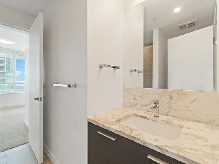 2004-6383 Mckay Avenue, Burnaby, BC, V5H 0H8 - 12