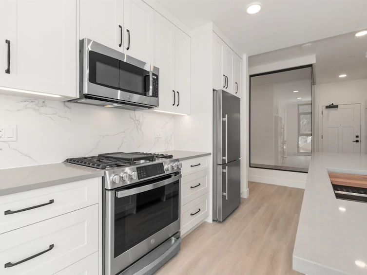 704-120 Esplanade Avenue, Harrison Hot Springs, BC, V0M 1K0 - 16