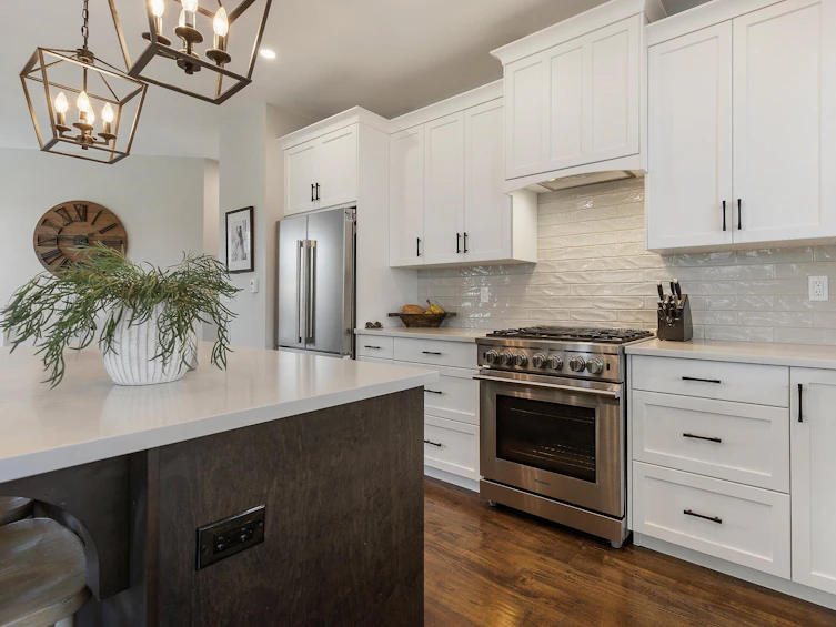 8546 Howard Crescent, Chilliwack, BC, V2P 5R6 - 8