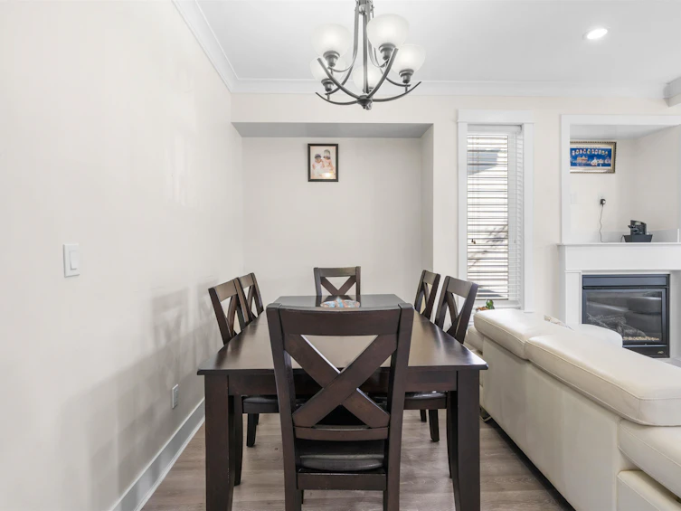 7057 148a Street, Surrey, BC, V3S 2X3 - 7