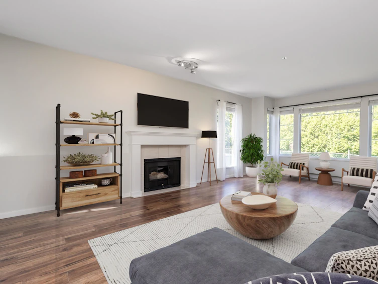 102-20350 54, Langley, BC, V3A 8J4 - 2