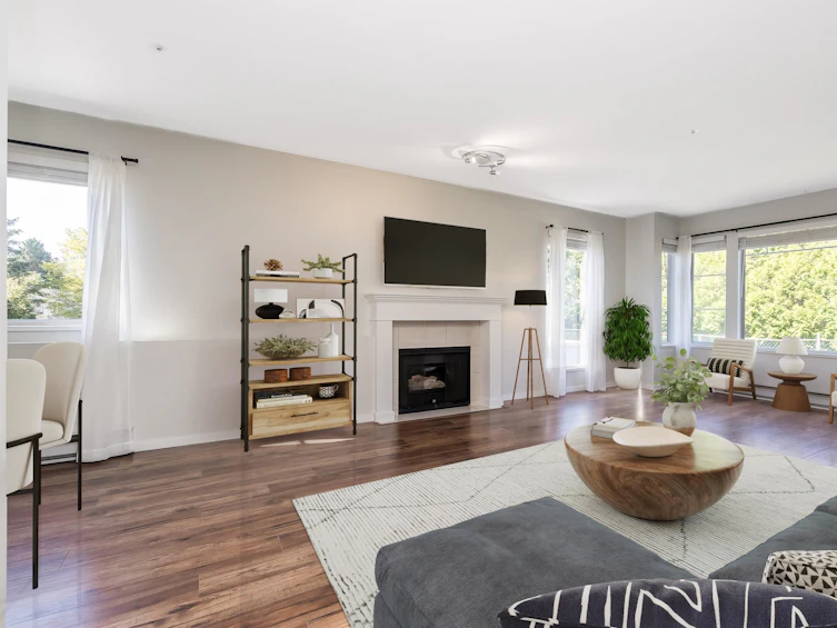 102-20350 54, Langley, BC, V3A 8J4 - 3