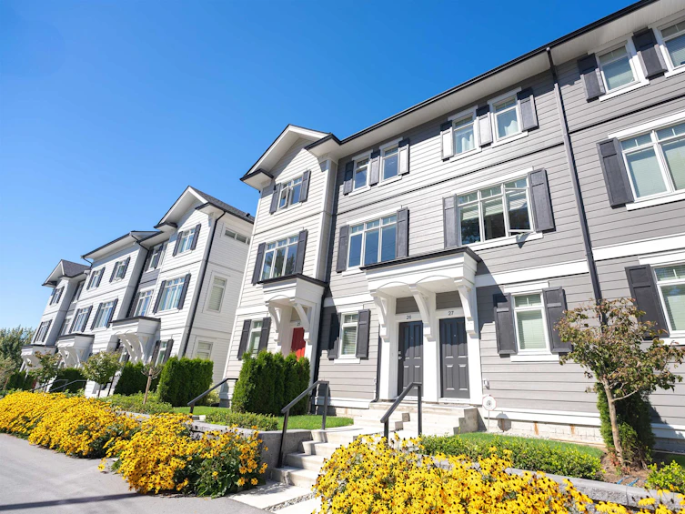26-2070 Oak Meadows, Surrey, BC, V3W 1P2