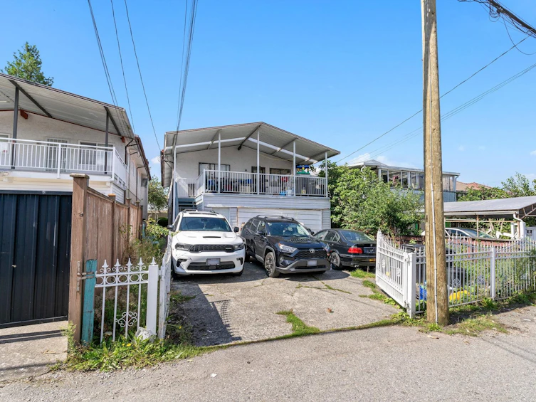 6238 Lanark Street, Vancouver, BC, V5P 2Y8 - 7