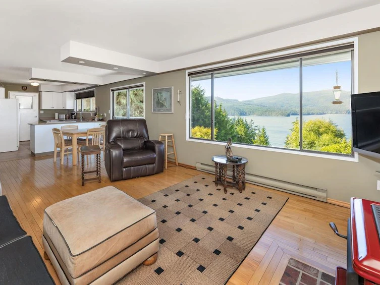 6950 Porpoise Drive, Sechelt, BC, V7Z 0C8 - 7