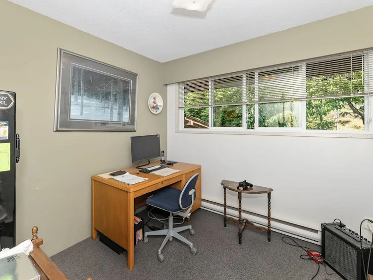 6950 Porpoise Drive, Sechelt, BC, V7Z 0C8 - 17