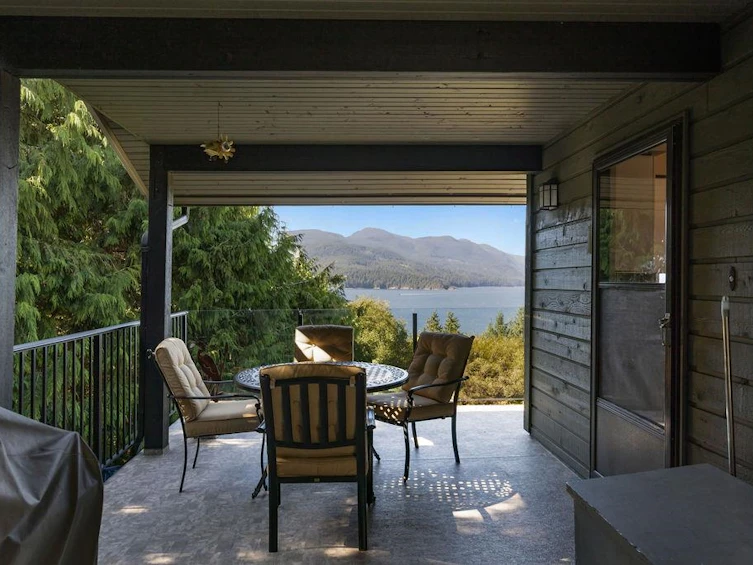 6950 Porpoise Drive, Sechelt, BC, V7Z 0C8 - 18