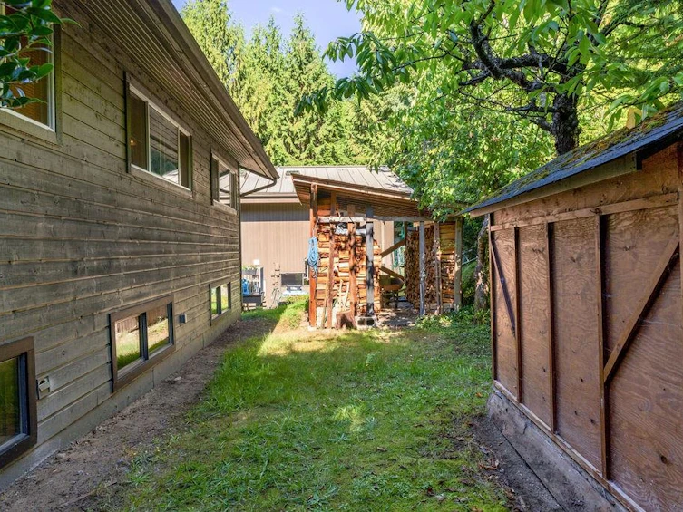 6950 Porpoise Drive, Sechelt, BC, V7Z 0C8 - 22