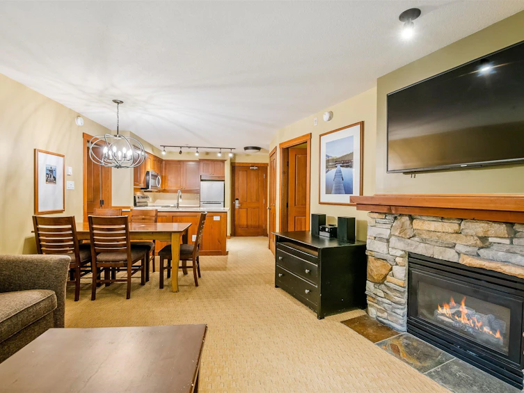 207 G4-4653 Blackcomb Way, Whistler, BC, V8E 0Y9 - 12