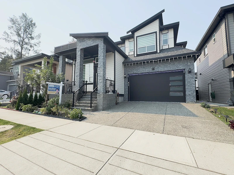 5915 141st Street, Surrey BC