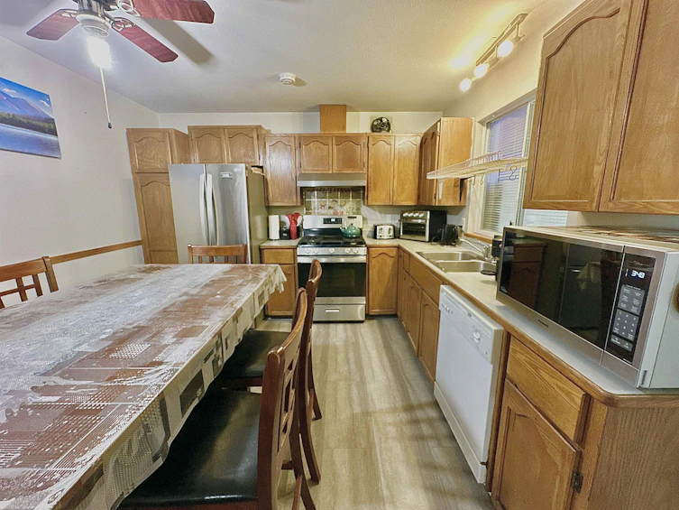 11012 Hazelwood Street, Maple Ridge, BC, V2X 9P9 - 7