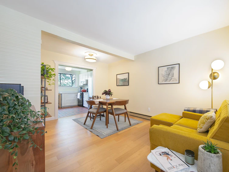 732 Hawks Avenue, Vancouver, BC, V6A 3J3 - 4