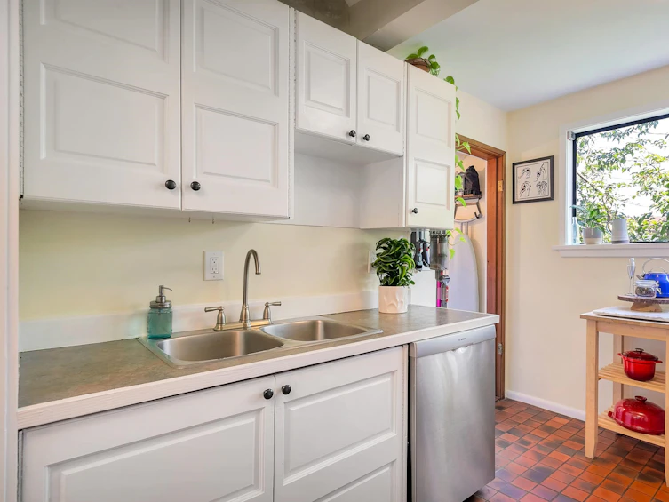 732 Hawks Avenue, Vancouver, BC, V6A 3J3 - 9