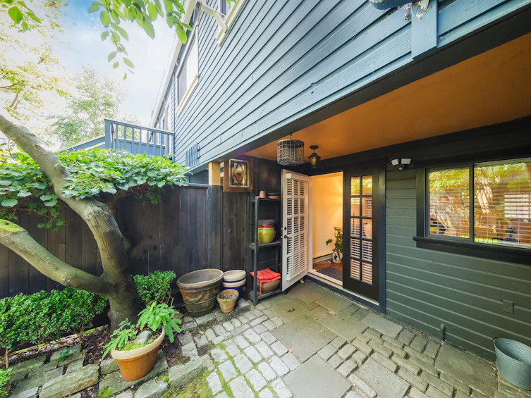 732 Hawks Avenue, Vancouver, BC, V6A 3J3 - 30