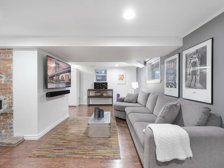 155 E 23rd Avenue, Vancouver, BC, V5V 1X1 - 25