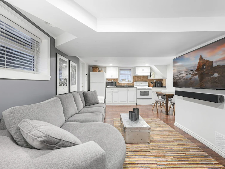 155 E 23rd Avenue, Vancouver, BC, V5V 1X1 - 26