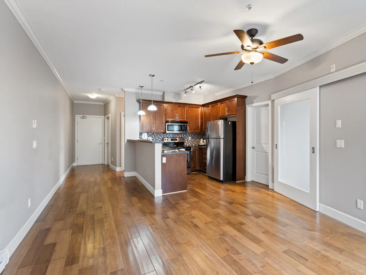 200-15268 18, Surrey, BC, V4A 1W8 - 14