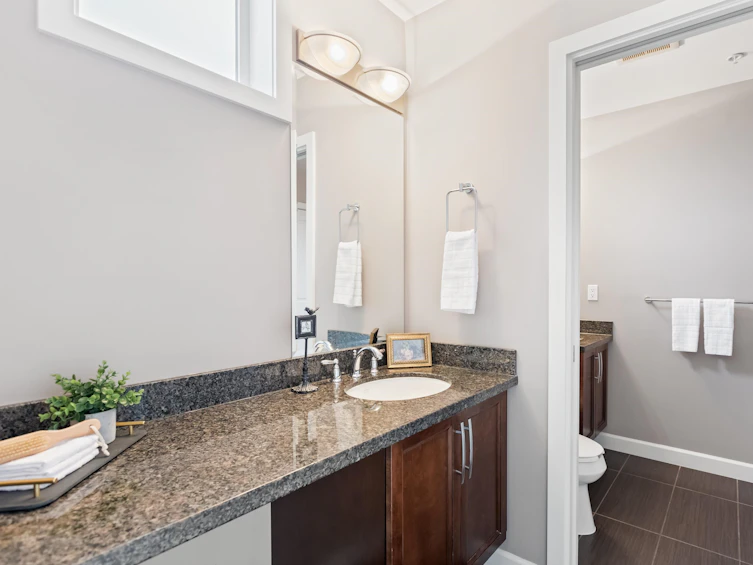 200-15268 18, Surrey, BC, V4A 1W8 - 17