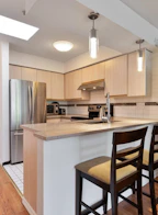 404 1099 E Broadway