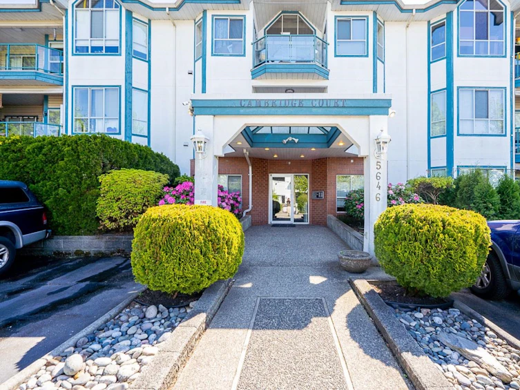 203-5646 200, Langley, BC, V3A 1M8 - 4