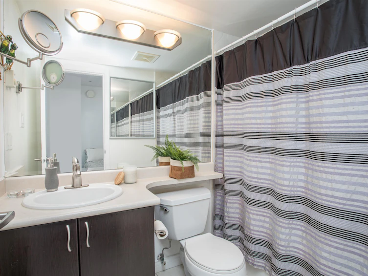 200-2741 E Hastings Street, Vancouver, BC, V5K 1Z8 - 16