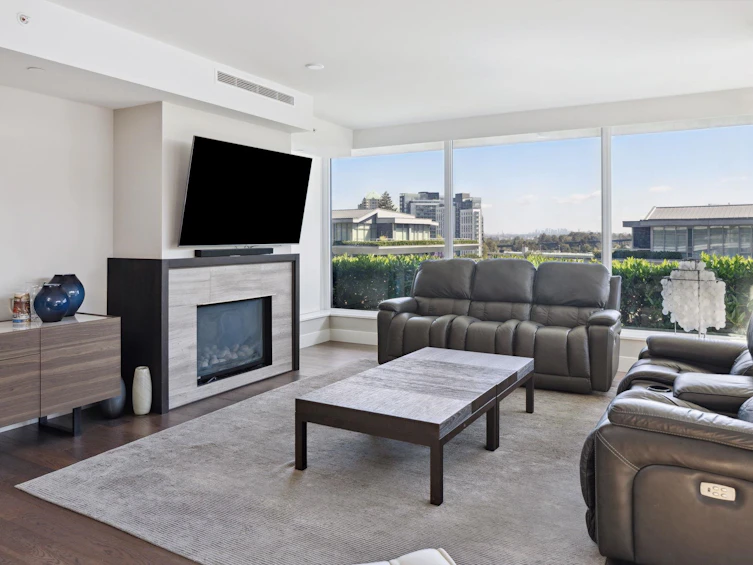 301-918 Keith Road, West Vancouver, BC, V7T 1M3 - 7