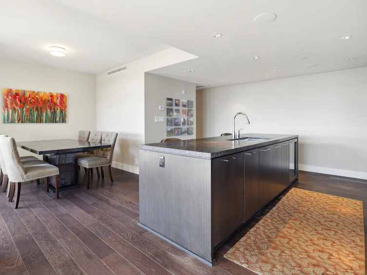 301-918 Keith Road, West Vancouver, BC, V7T 1M3 - 14