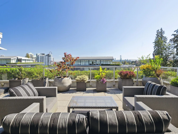 301-918 Keith Road, West Vancouver, BC, V7T 1M3 - 27