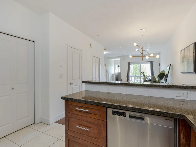 109-4438 Albert Street, Burnaby, BC, V5C 2G2 - 15