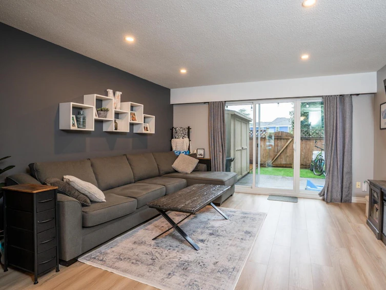 10-4957 57 Street, Delta, BC, V4K 3E7 - 3