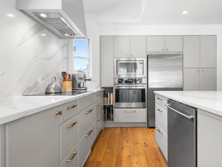 8-249 East 4th Street, North Vancouver, BC, V7L 1J1 - 13